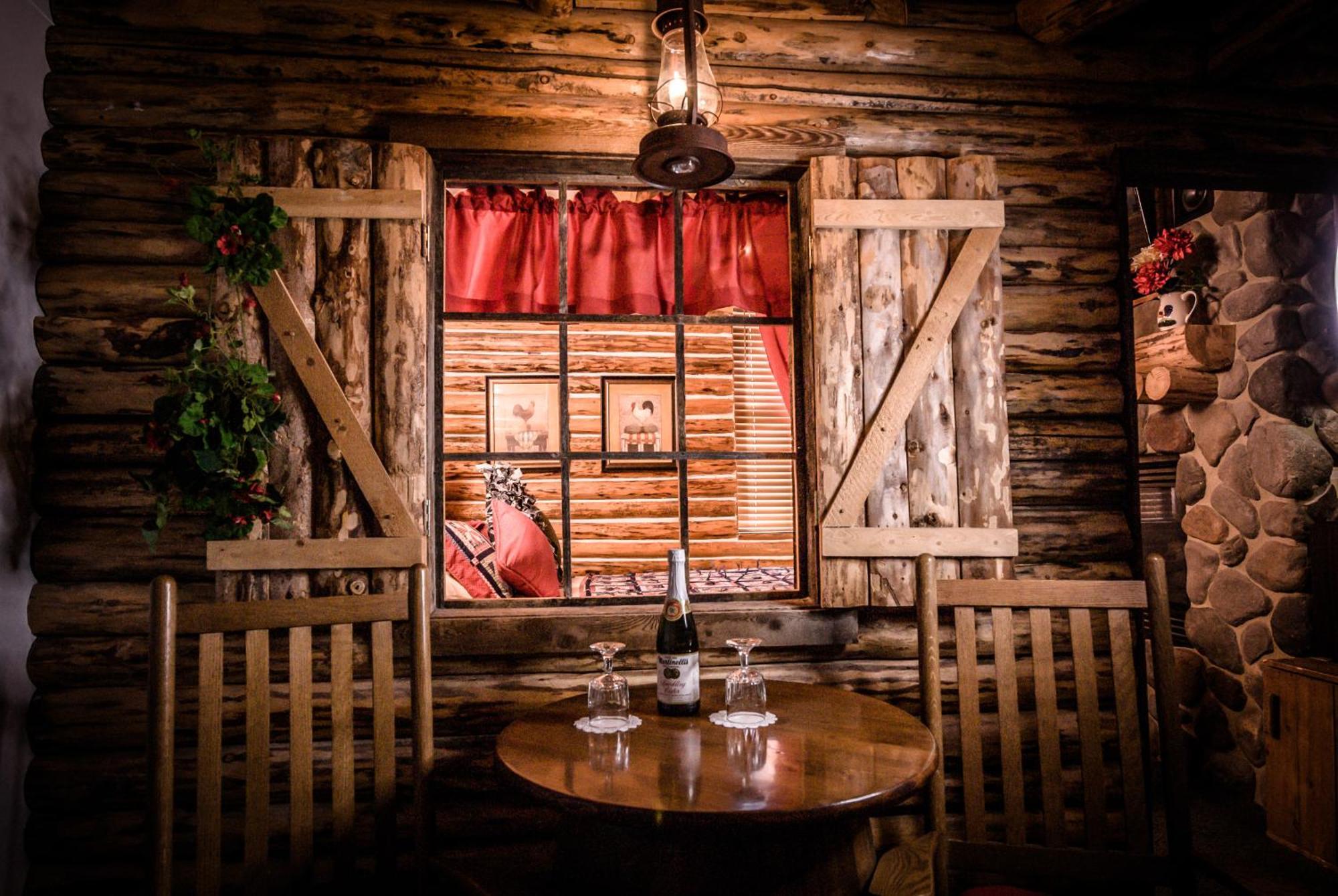 The Anniversary Inn - Fifth South Солт-Лейк-Сити Экстерьер фото